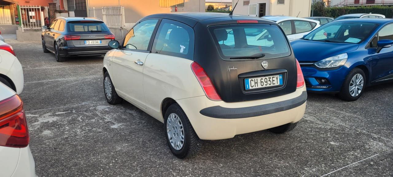 Lancia Ypsilon unico proprietario 1.2 16V Argento