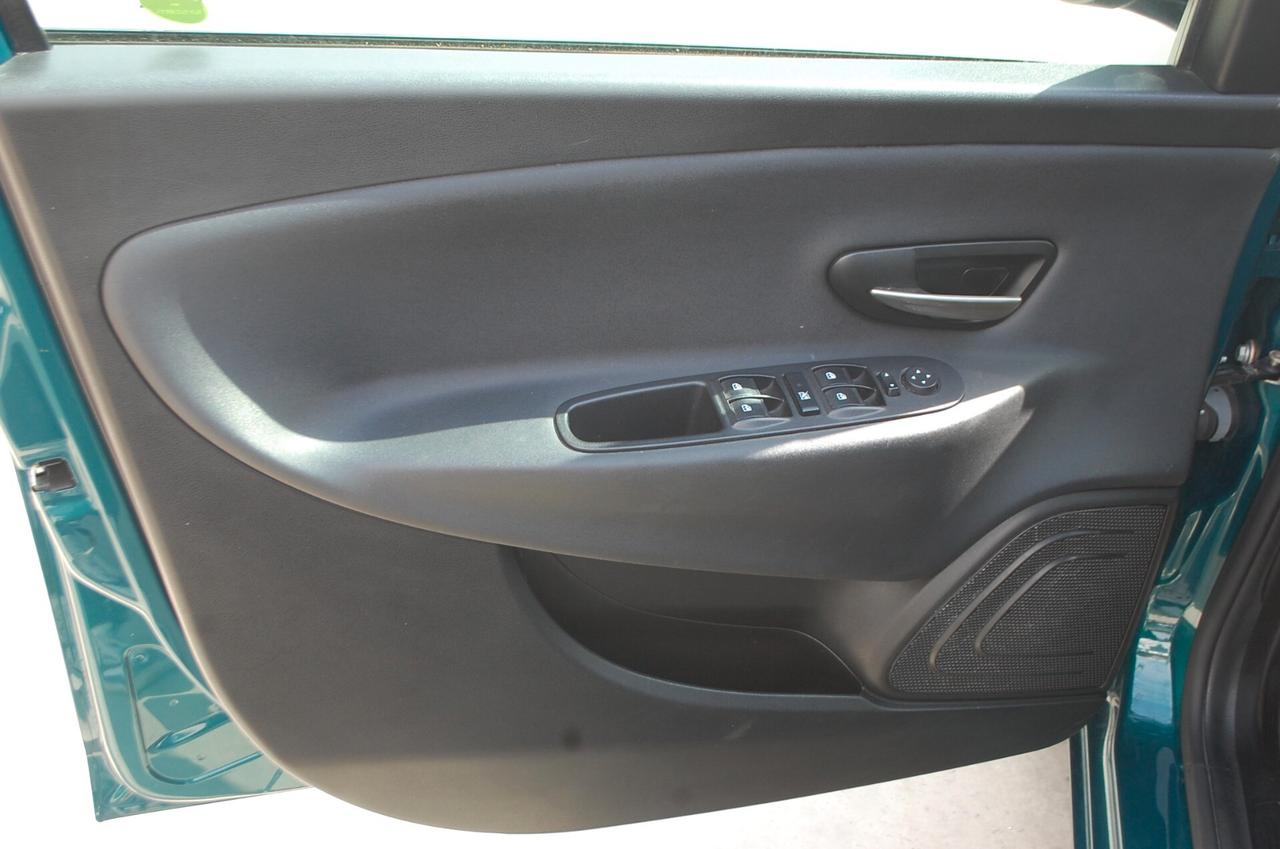 Lancia Ypsilon 1.2 69CV Gold S&S Bluetooth Uff Italy USB Clima