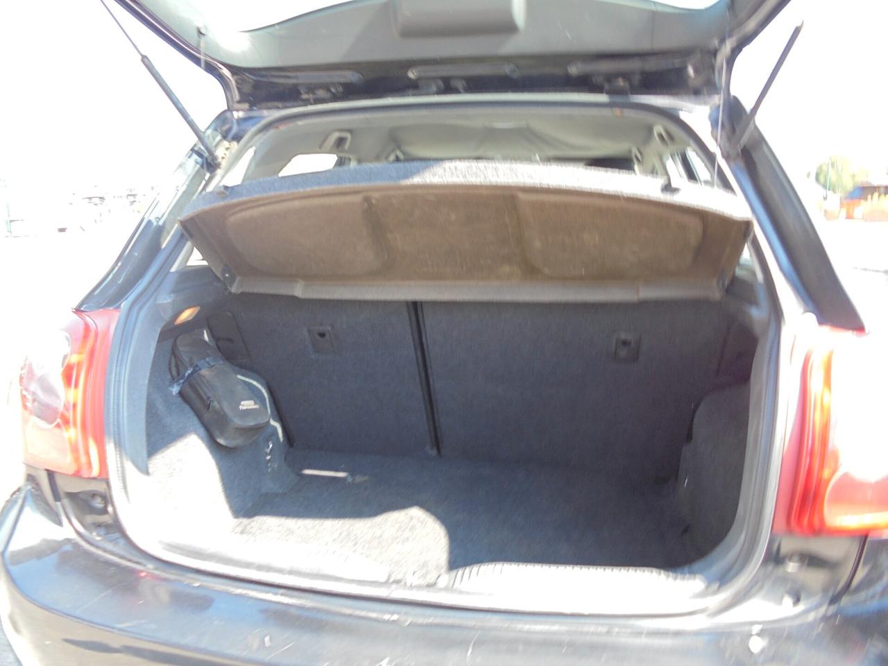 Toyota Auris 1.4 D-4D 5 porte Sol
