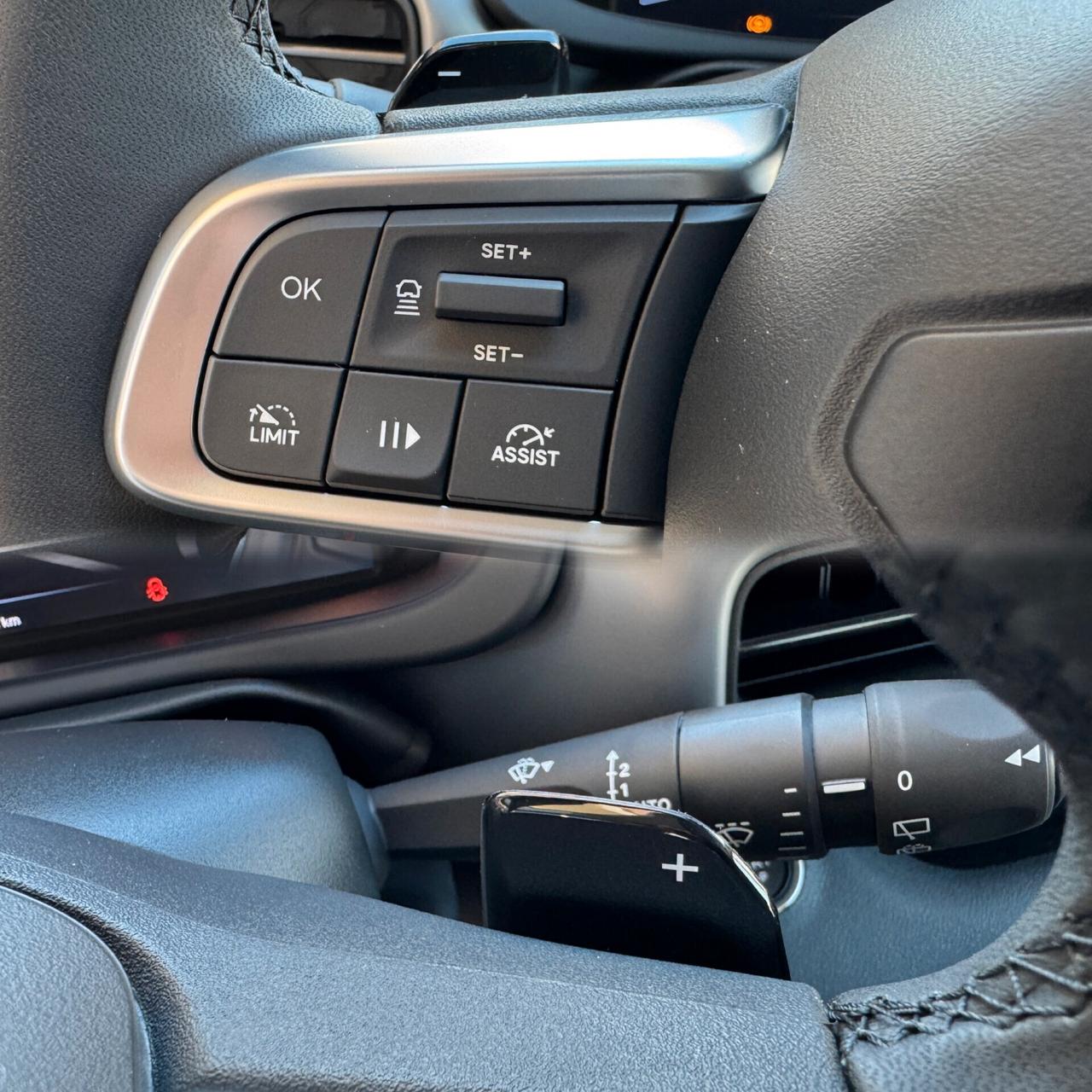 JEEP AVENGER SUMMIT 1.2 TURBO HYBRID EDCT6 110CV