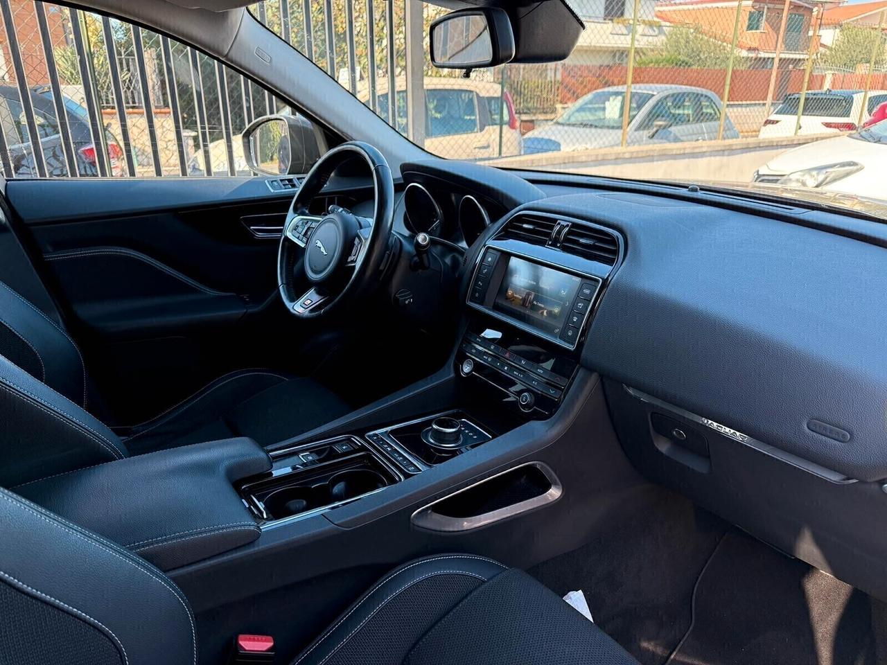 Jaguar F-Pace 2.0 D 180 CV AWD R-Sport - 93.000km - Superprezzo
