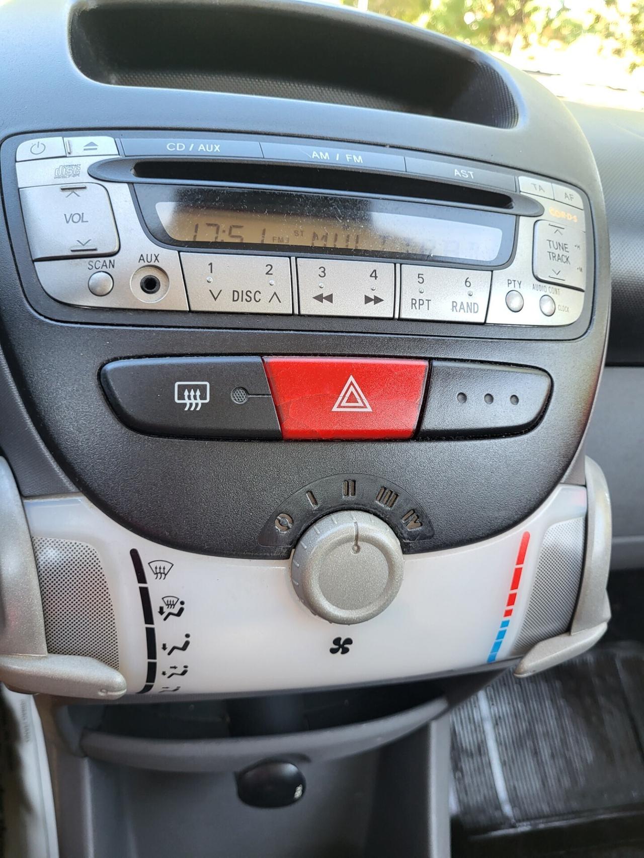 PEUGEOT 107 1,0-UNICA PROPRIETARIA