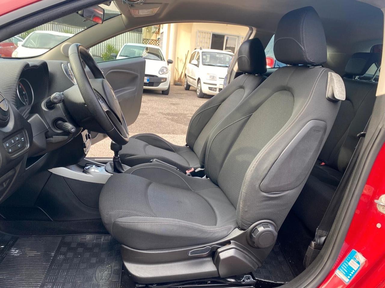 Alfa Romeo MiTo 1.3 JTDm-2 95 CV S&S Distinctive