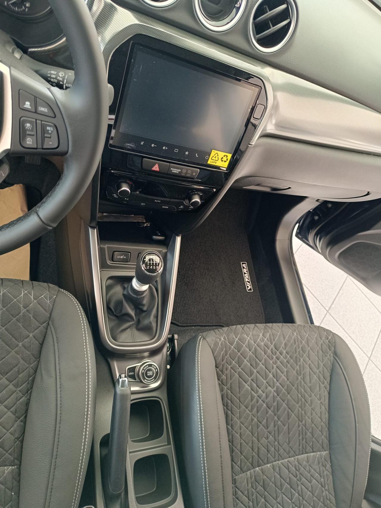 SUZUKI VITARA 1.4 IBRIDA ALLGRIP 4X4 MANUALE BICOLORE