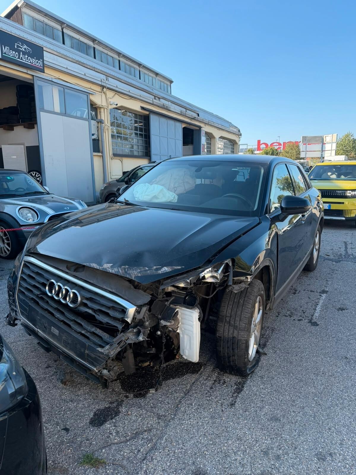 Audi Q2 1.6 TDI S tronic 116v Navi - SINISTRATA - MOTORE OK VA IN MOTO