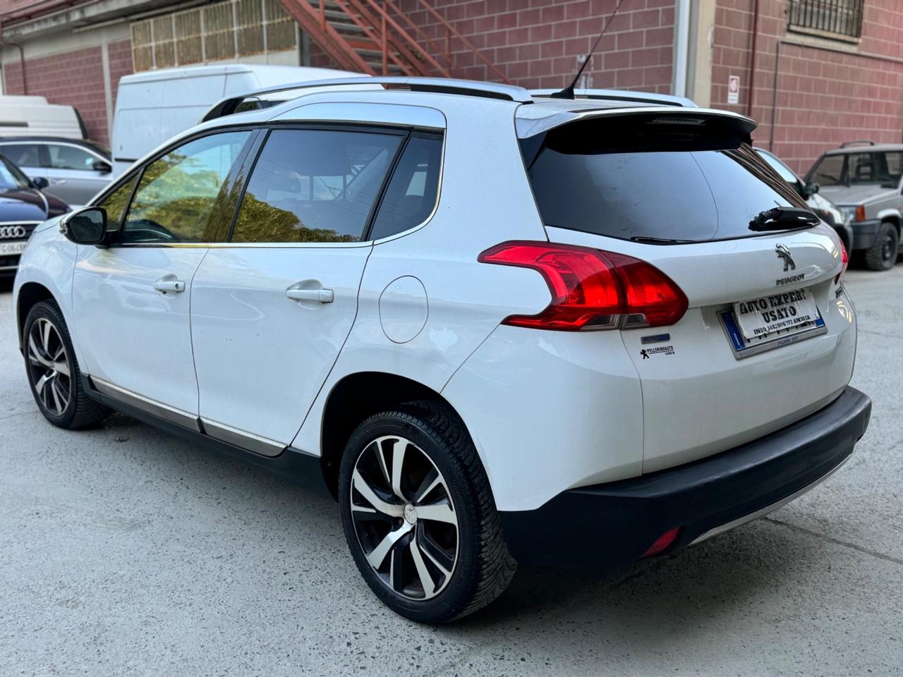Peugeot 2008 BlueHDi 100 Allure 2015