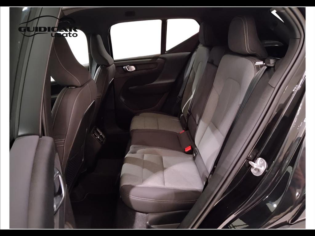 VOLVO XC40 2023 - XC40 2.0 b3 Core auto