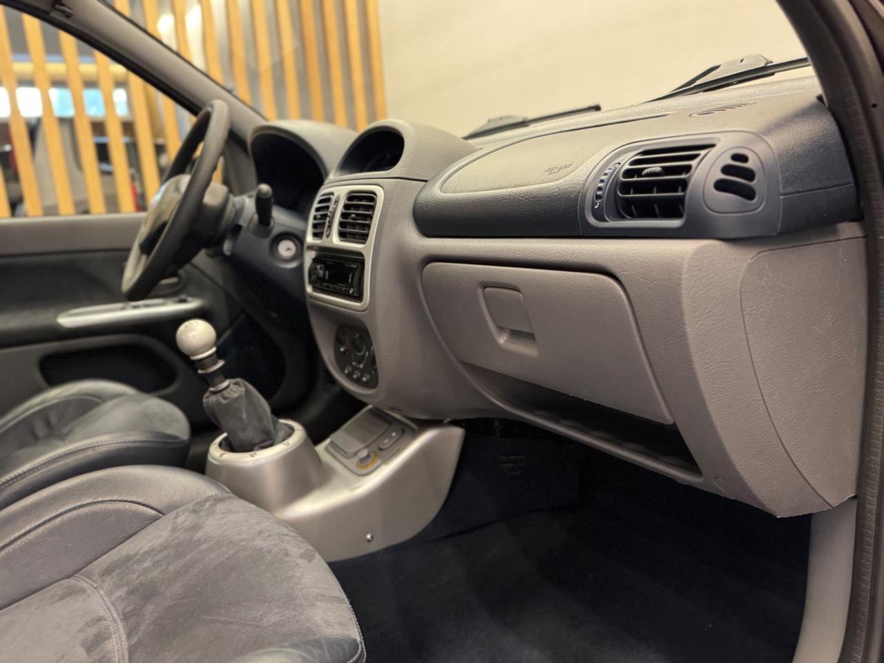 RENAULT CLIO V6 3.0 230CV **RARISSIMA ** ESEMPLARE NR 565