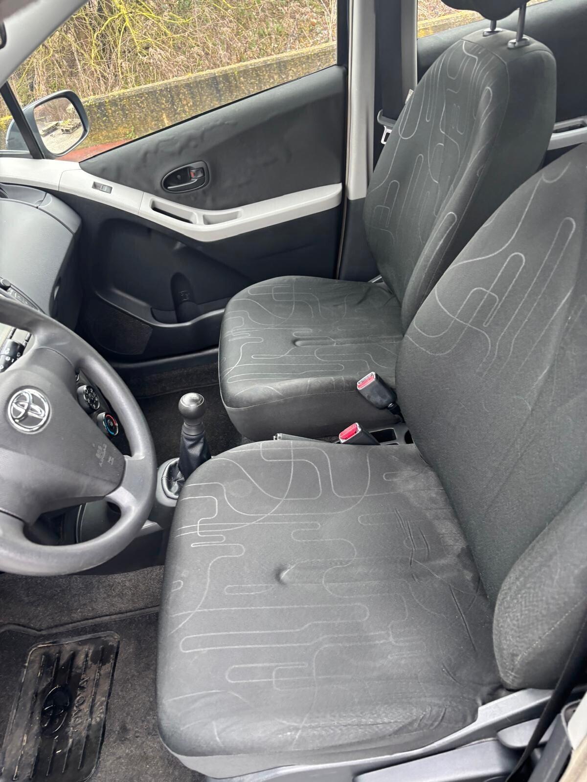 Toyota Yaris 1.0 5 porte Sol TAGLIANDATA TOYOTA CHILOMETRI CERTIFICATI