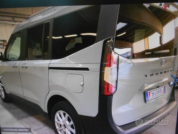 FORD Tourneo Courier ECOBOST OUERSHIFT TITANIUM