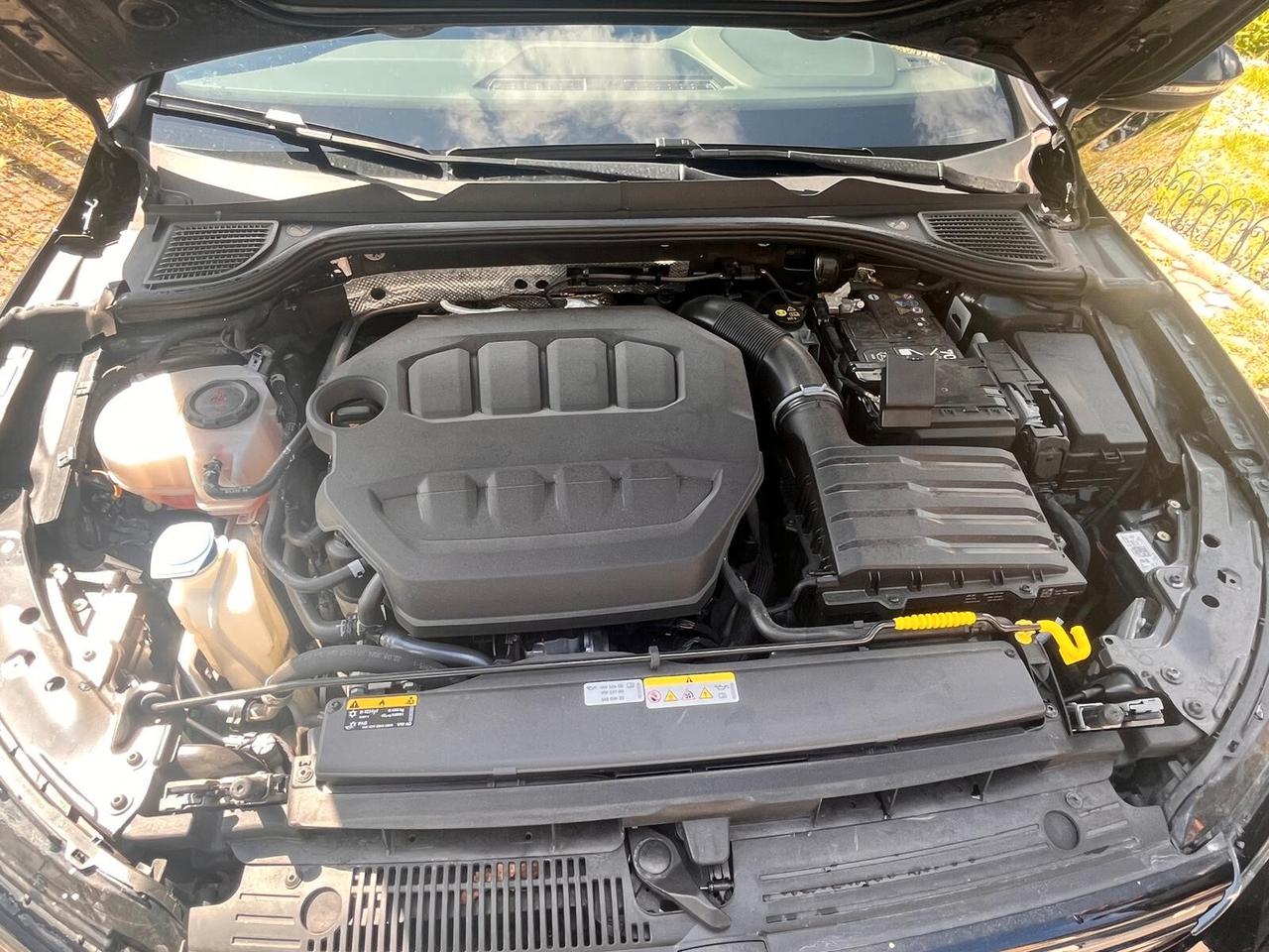 Volkswagen Golf R VIII 8.5 TETTO PERFORMANCE BLACK 2025