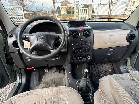 Peugeot Ranch 1.6 HDi 5p. Totem