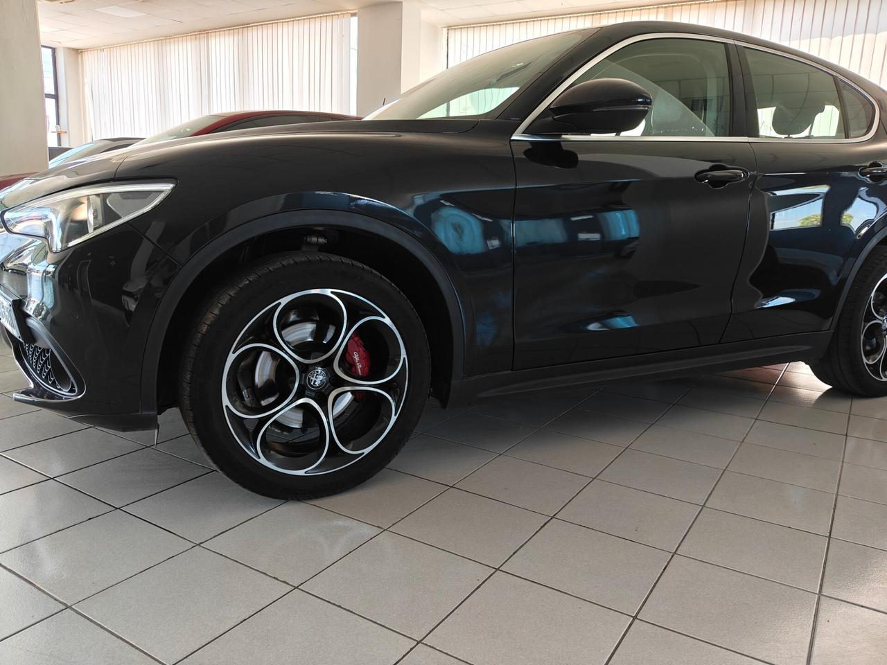 Alfa Romeo Stelvio 2.2 Turbodiesel 210 CV AT8 Q4 Executive