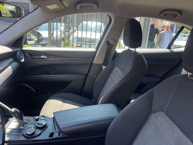 Alfa Romeo Stelvio 2.2 Turbodiesel 180 CV AT8