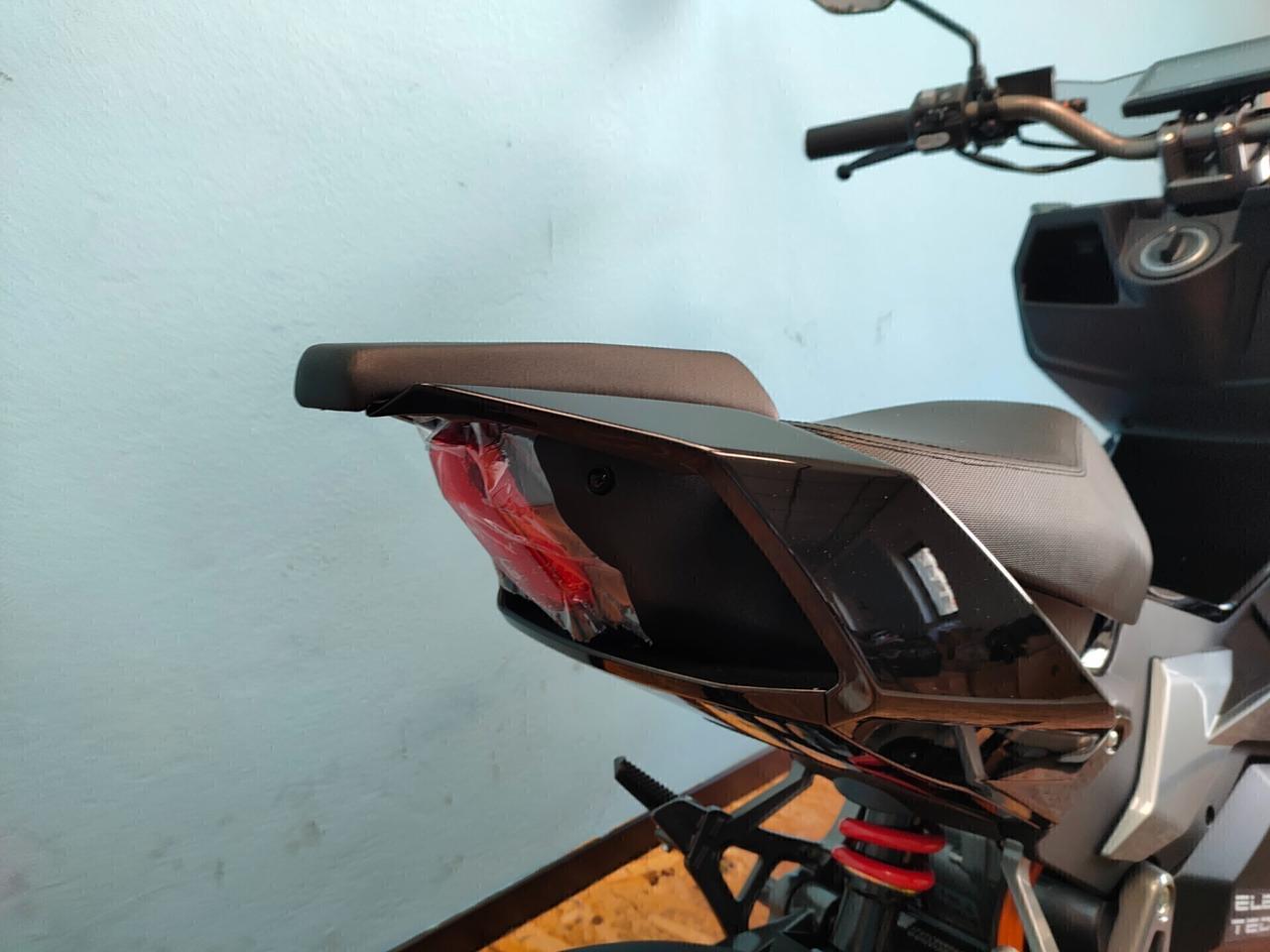 FELO FW-06: prezzo imbattibile per un modello TOP di gamma!