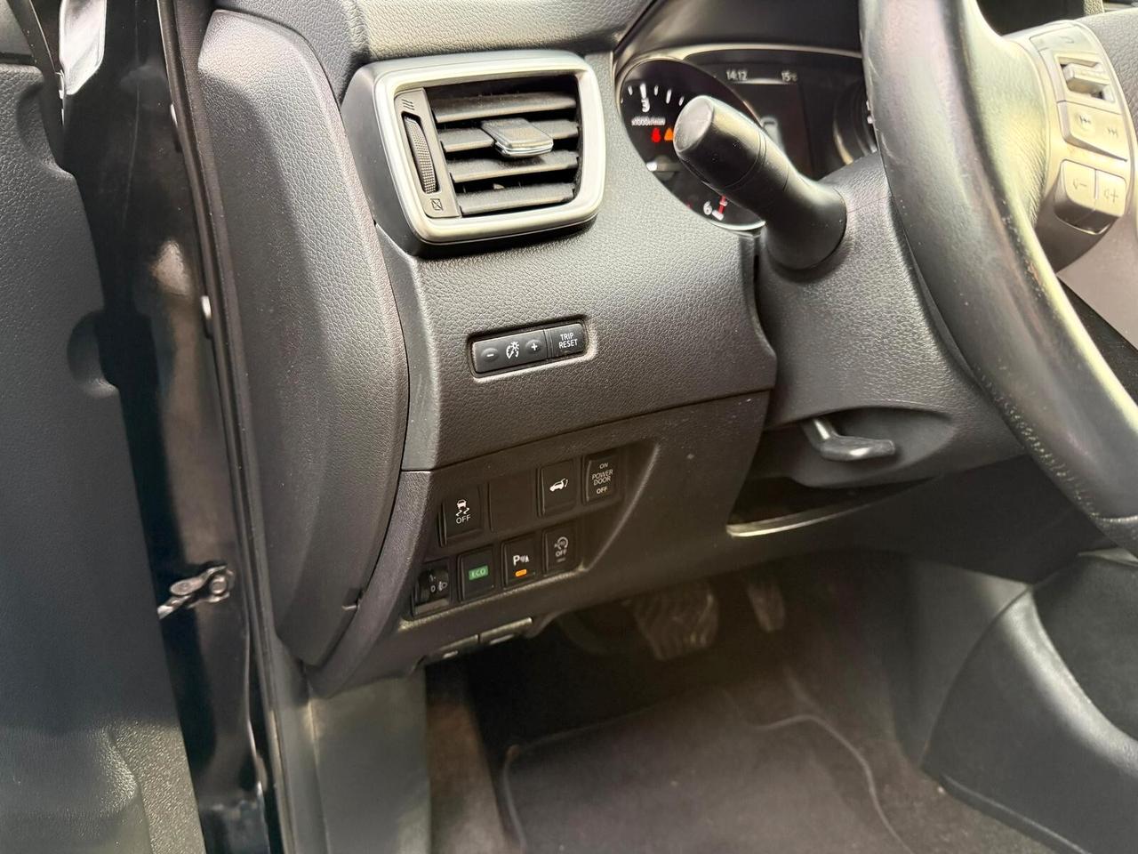 Nissan X-Trail 1.6 dCi 2WD Tekna