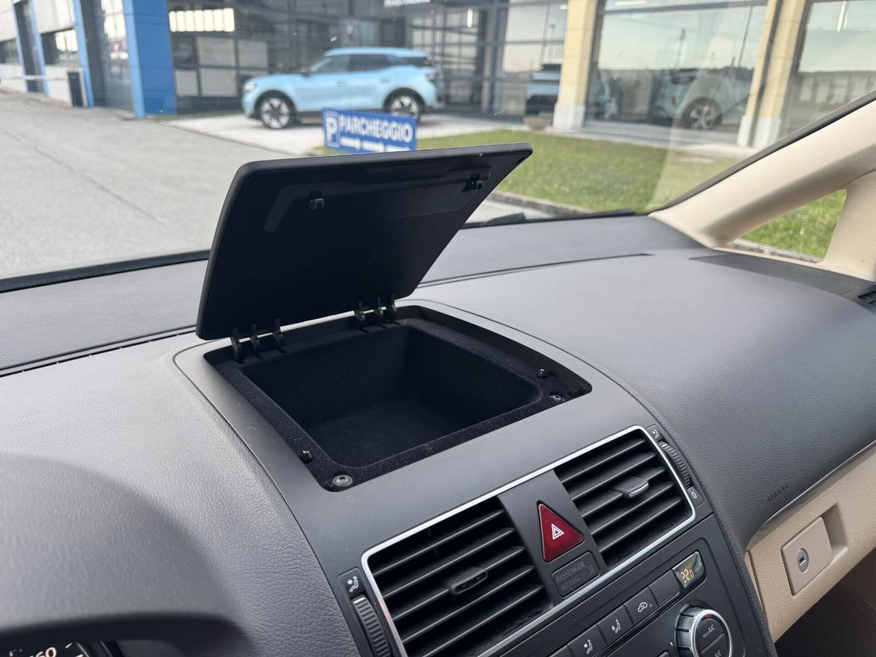 Volkswagen Touran 1.6TDI DSG Autom. 105CV - 7 Posti