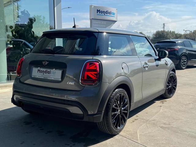 MINI Mini 1.5 One Essential cerchi da 17?