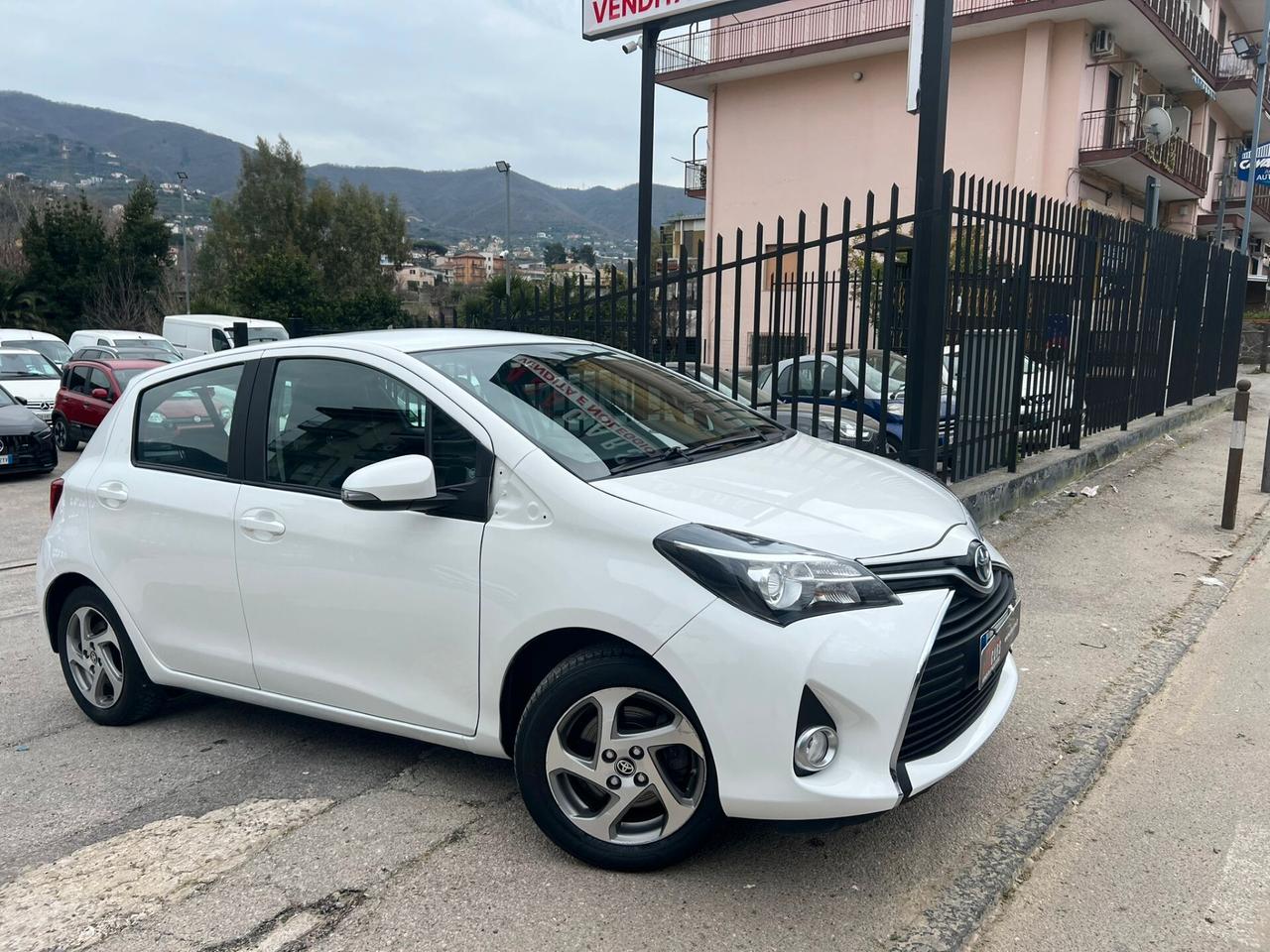 Toyota Yaris 1.5 Hybrid 5 porte Active