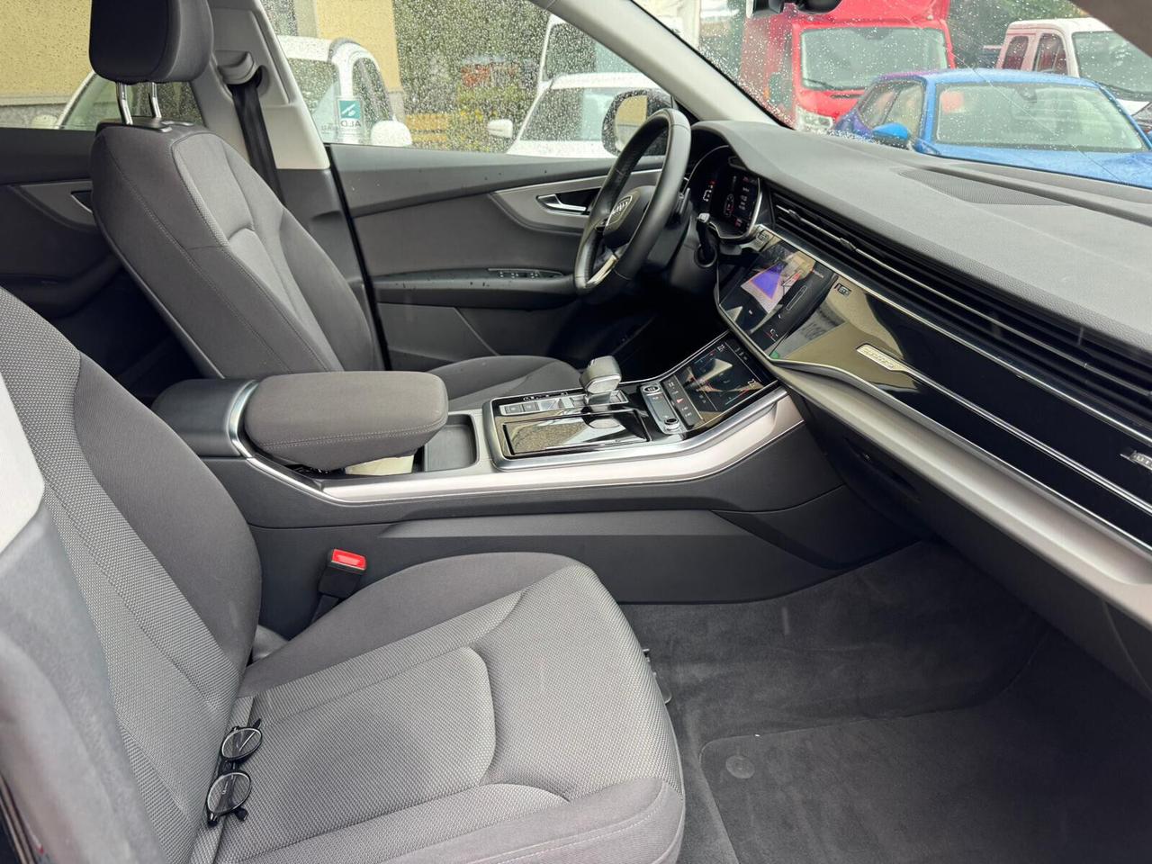 Audi Q8 45 TDI quattro tiptronic MHEV