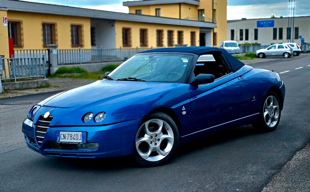 Alfa Romeo Spyder 916 LAVORI FATTI