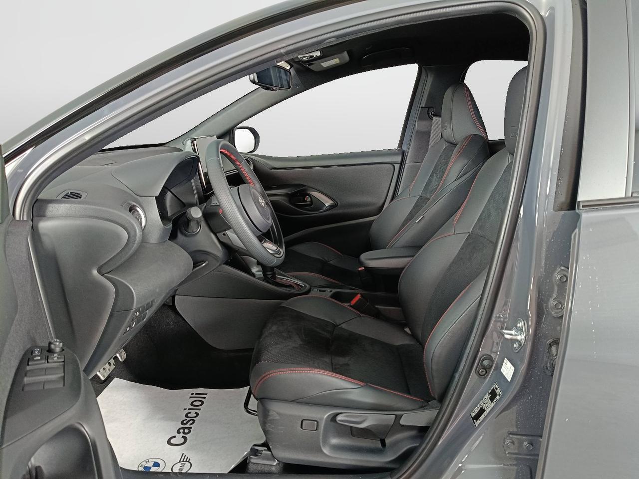 TOYOTA Yaris 1.5 Hybrid 130 - GR SPORT MY25