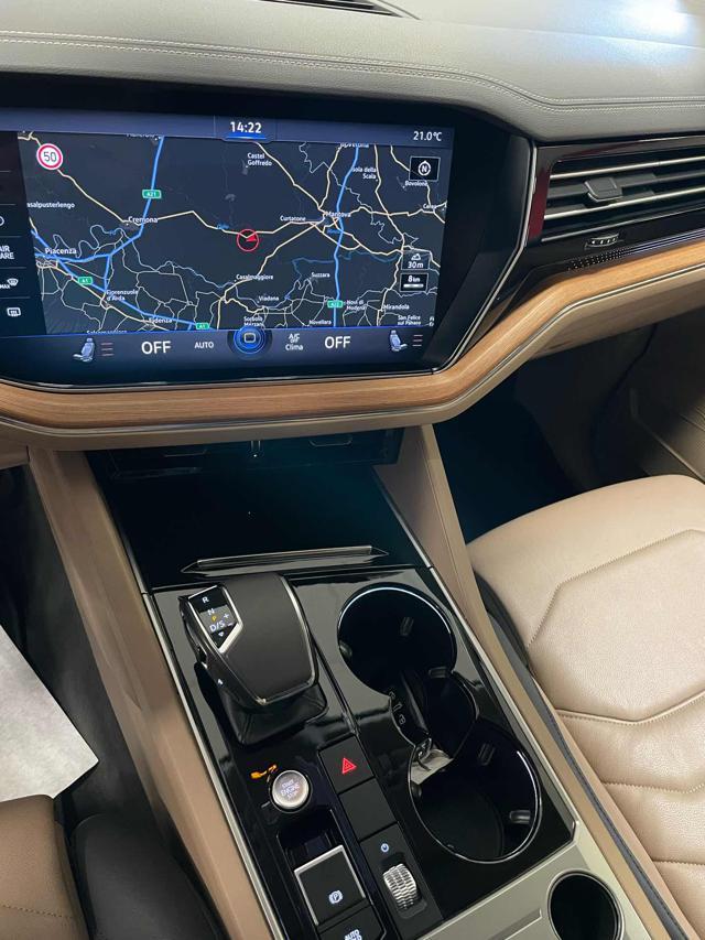 VOLKSWAGEN Touareg 3.0 V6 TDI 286 CV*TETTO/PELLE/VIRTUAL*