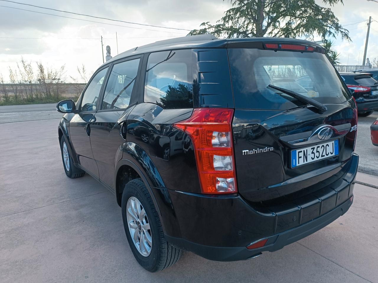 Mahindra XUV500 2.2 16V FWD W10