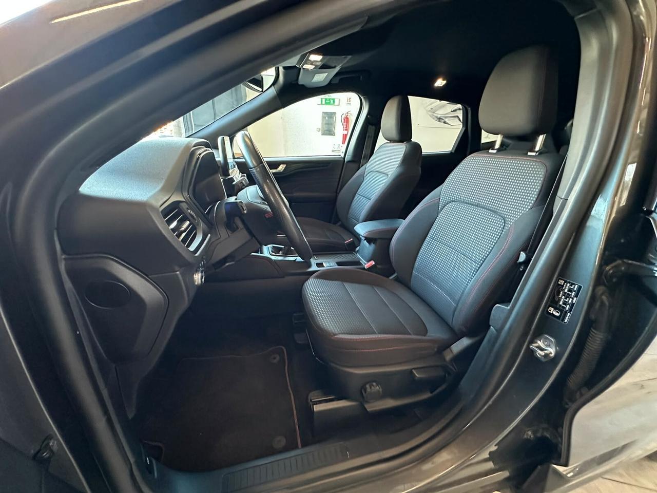Ford Kuga 1.5 EcoBlue 120CV 2WD ST-Line