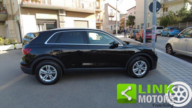 AUDI Q3 35 TDI S tronic Business