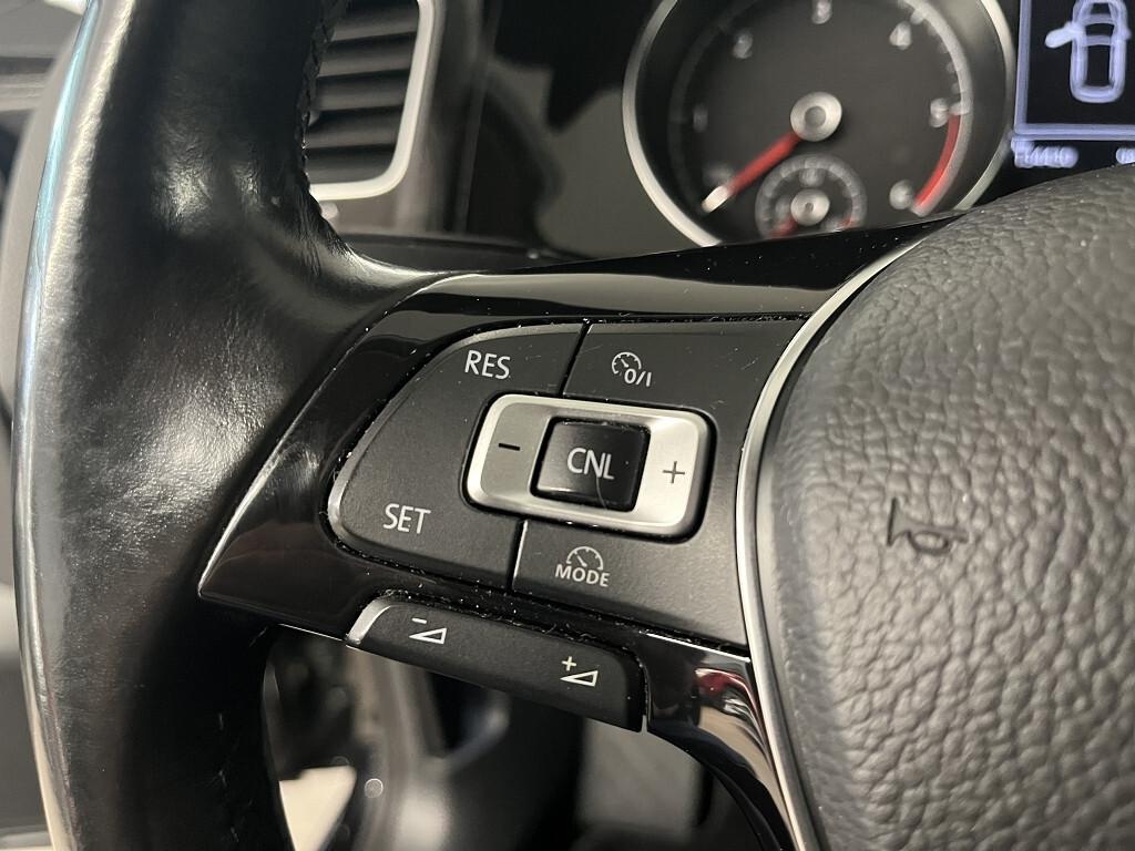 VW Golf VII 2.0 TDI R-line Alu 18 Euro 6
