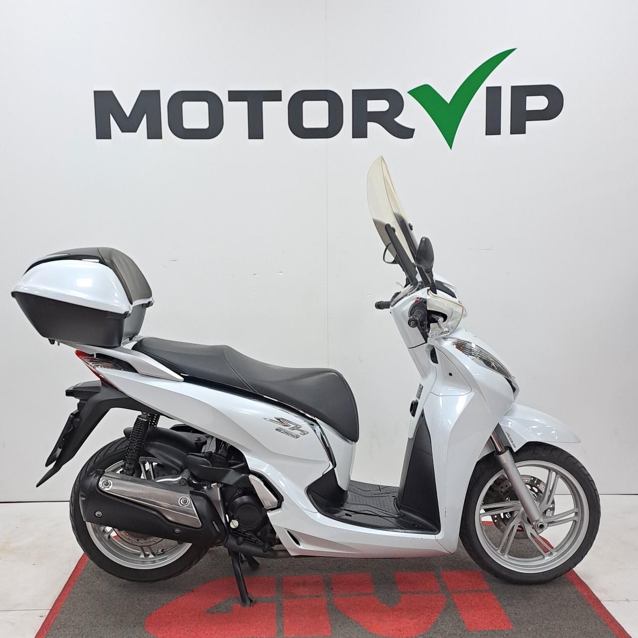 Honda SH 300 TUA ANCHE SENZA REDDITO