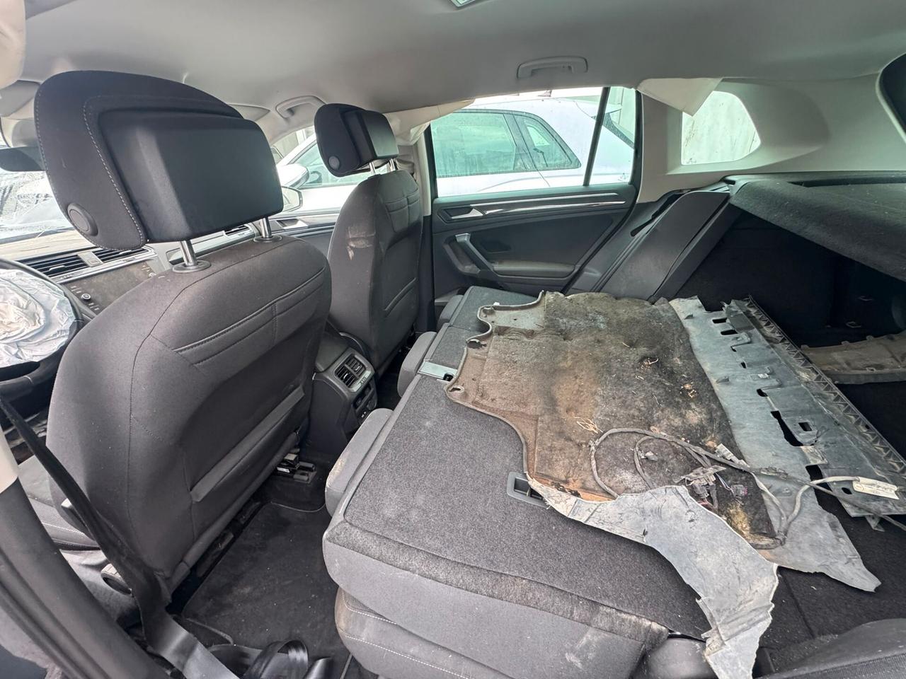 VW Tiguan 2.0 TDI 150 CV DSG Elegance-2021