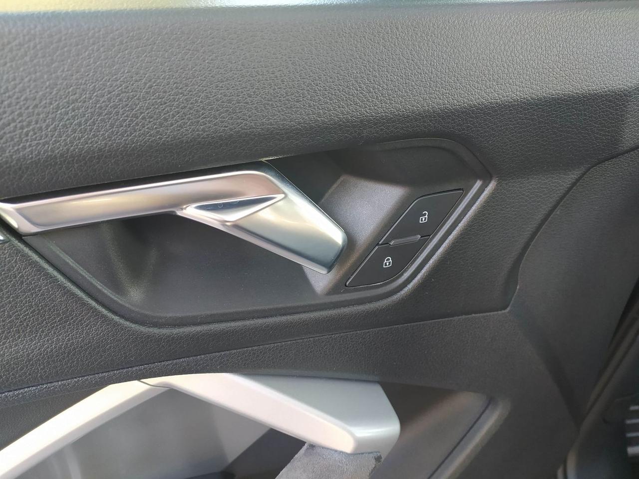 Audi Q3 Business 2.0 35 TDI #7170