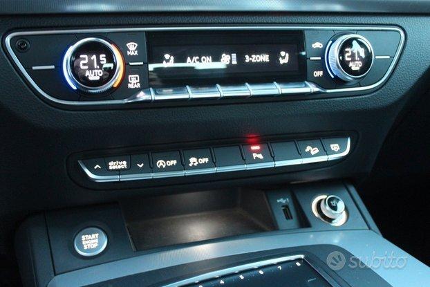 Audi Q5 2.0 TDI Aut. *LUCI AMBIENTE *V.COCKPIT