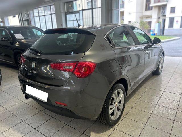 ALFA ROMEO Giulietta 1.6 JTDm-2 105 CV Distinctive