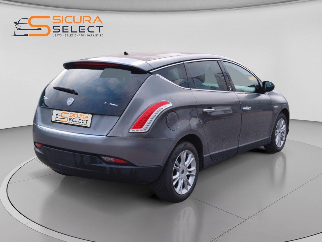 Lancia Delta 1.6 mjt Silver 105cv