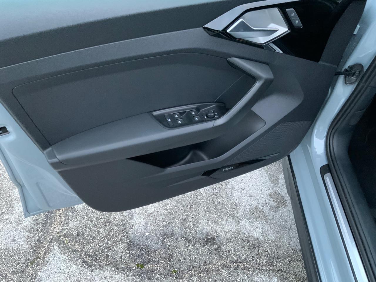 Audi A1 allstreet 30 TFSI S tronic Identity Contrast