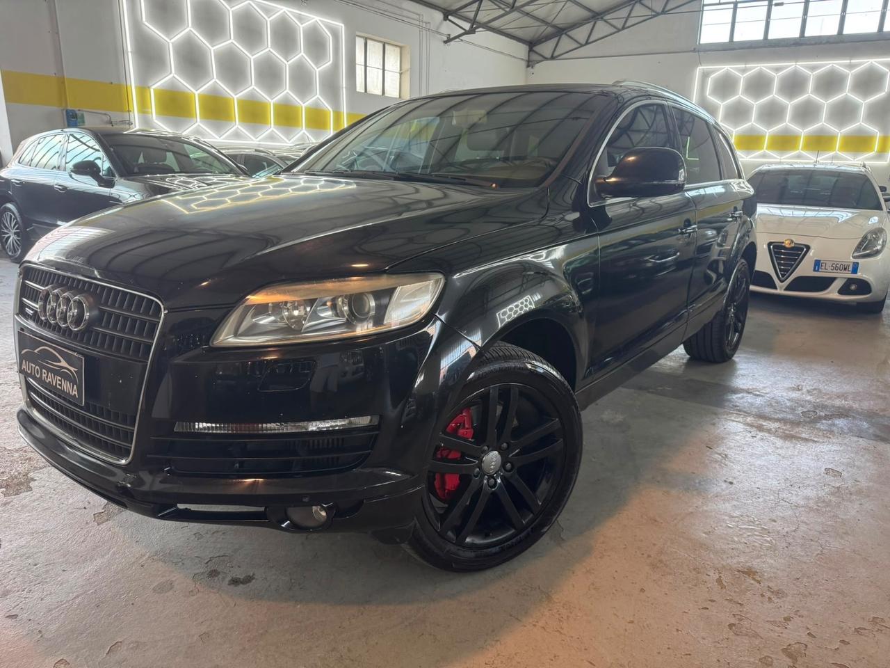 Audi Q7 3.0 V6 TDI 233CV quattro tiptronic