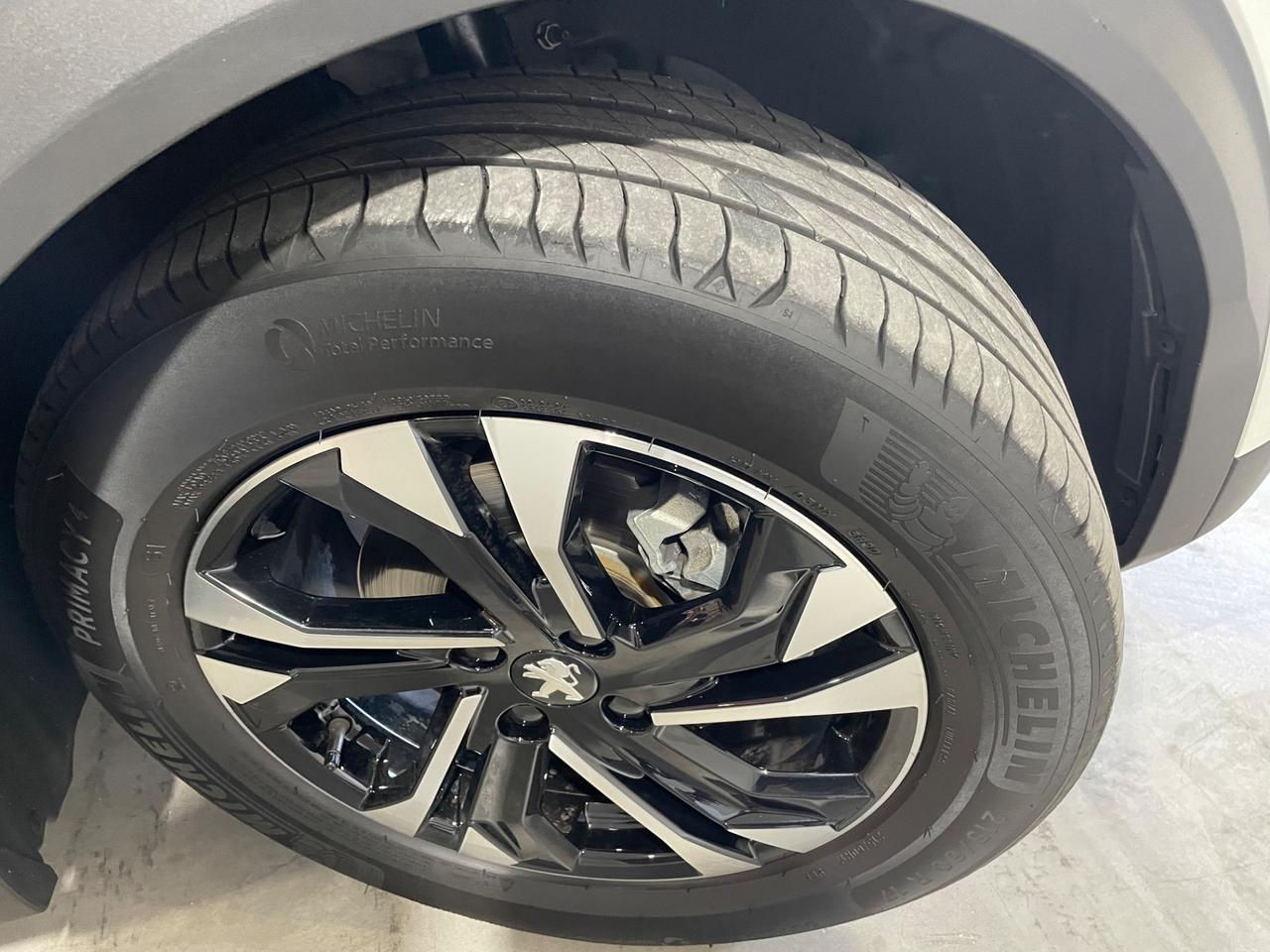 Peugeot 2008 BlueHDi 130 S&S EAT8 GT Pack