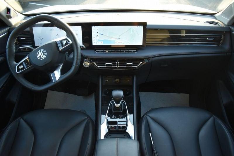 MG HS 1.5 T Luxury AT
