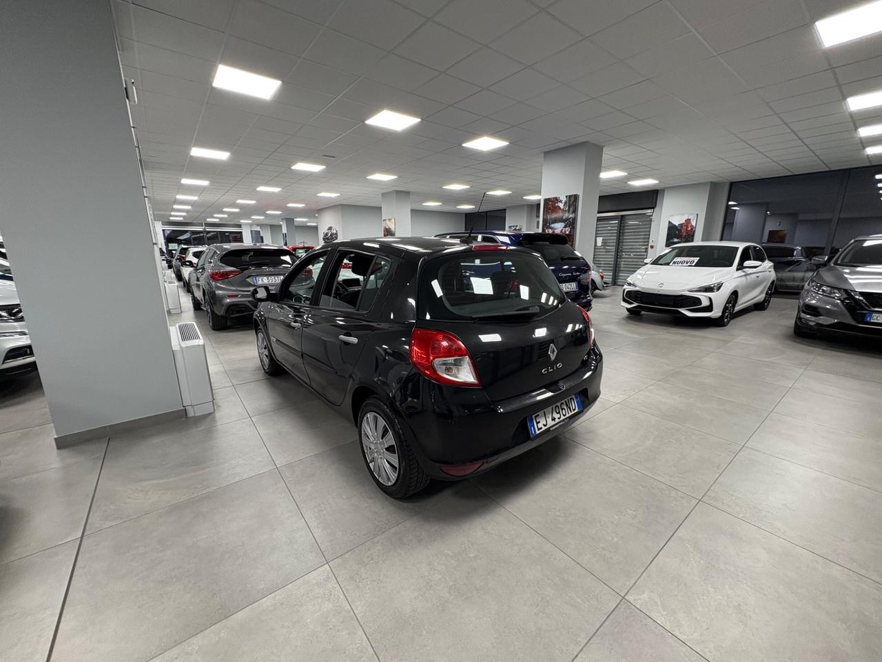 Renault Clio 1.5 dCi 75CV anno 2011 neopatentati
