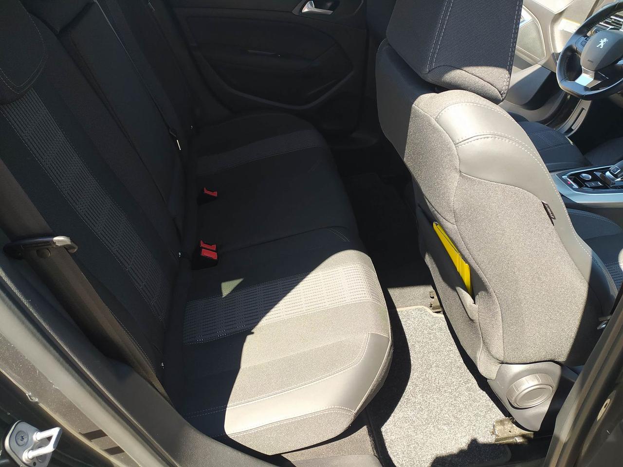 Peugeot 308 Tech Edition 1.5 Blue HDI 130 #6400