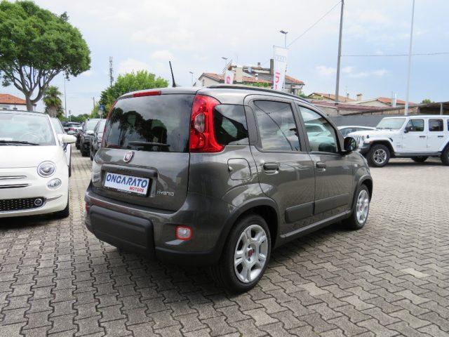 FIAT Panda 1.0 FireFly S&S Hybrid #Barre #Bump #Vetri Scuri