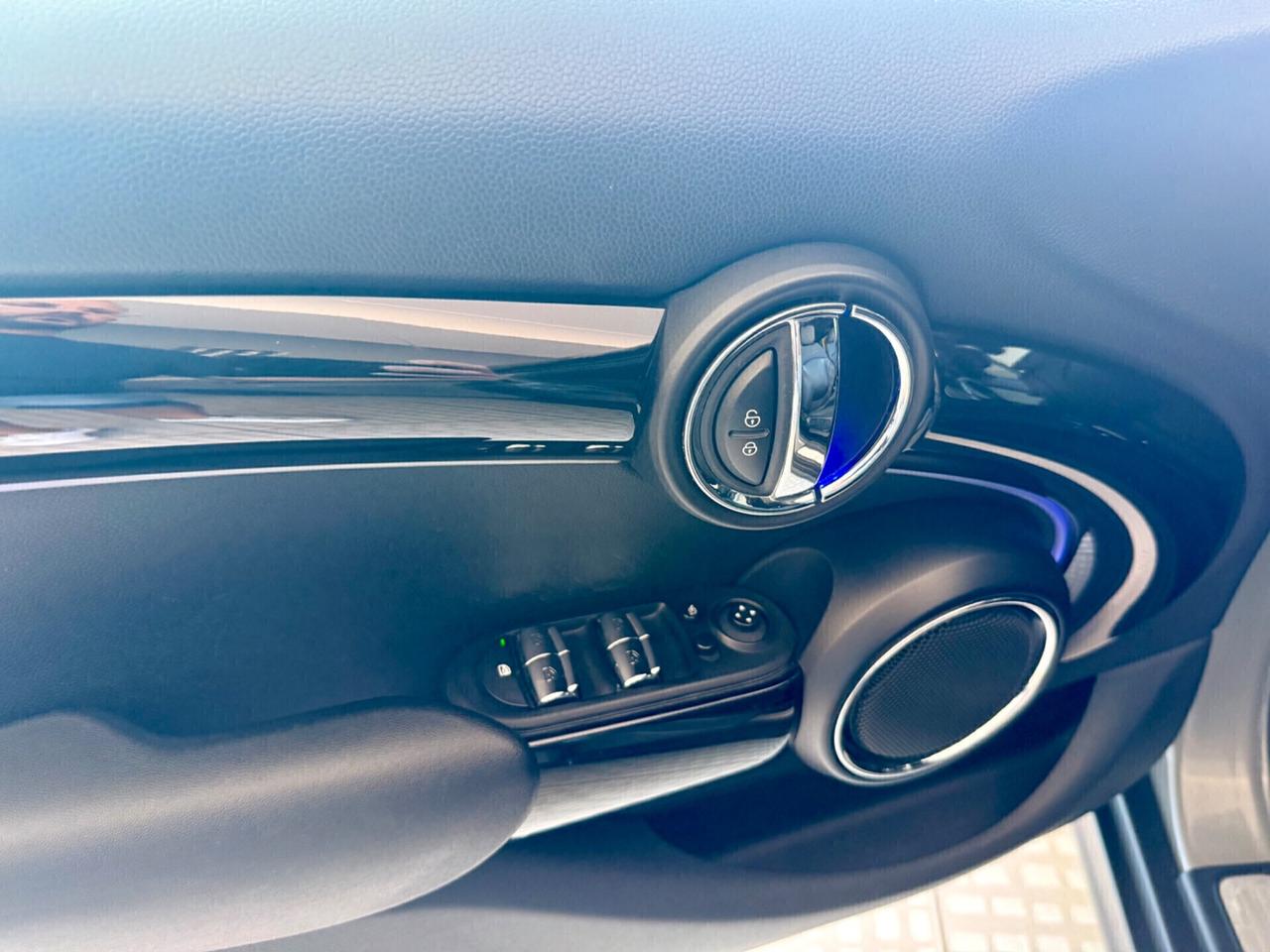 Mini 2.0 Cooper SD aut. Hype 5 porte