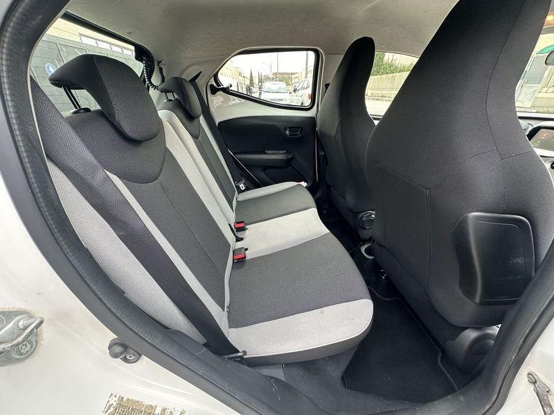 Toyota Aygo 1.0 VVT-i x-cool 5p. 69cv