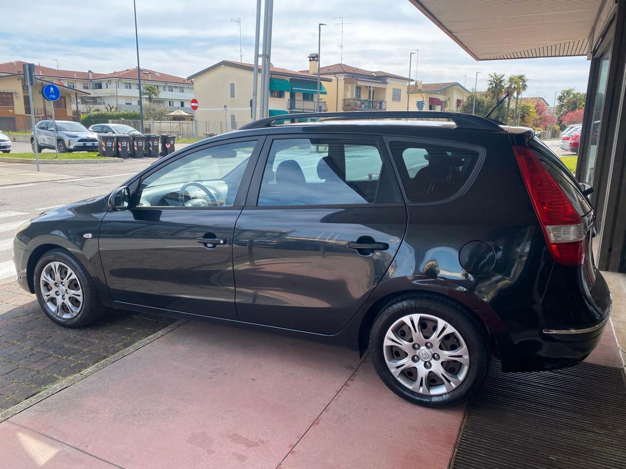 Hyundai i30 CW 1.6 CRDi VGT 16V 115CV Active