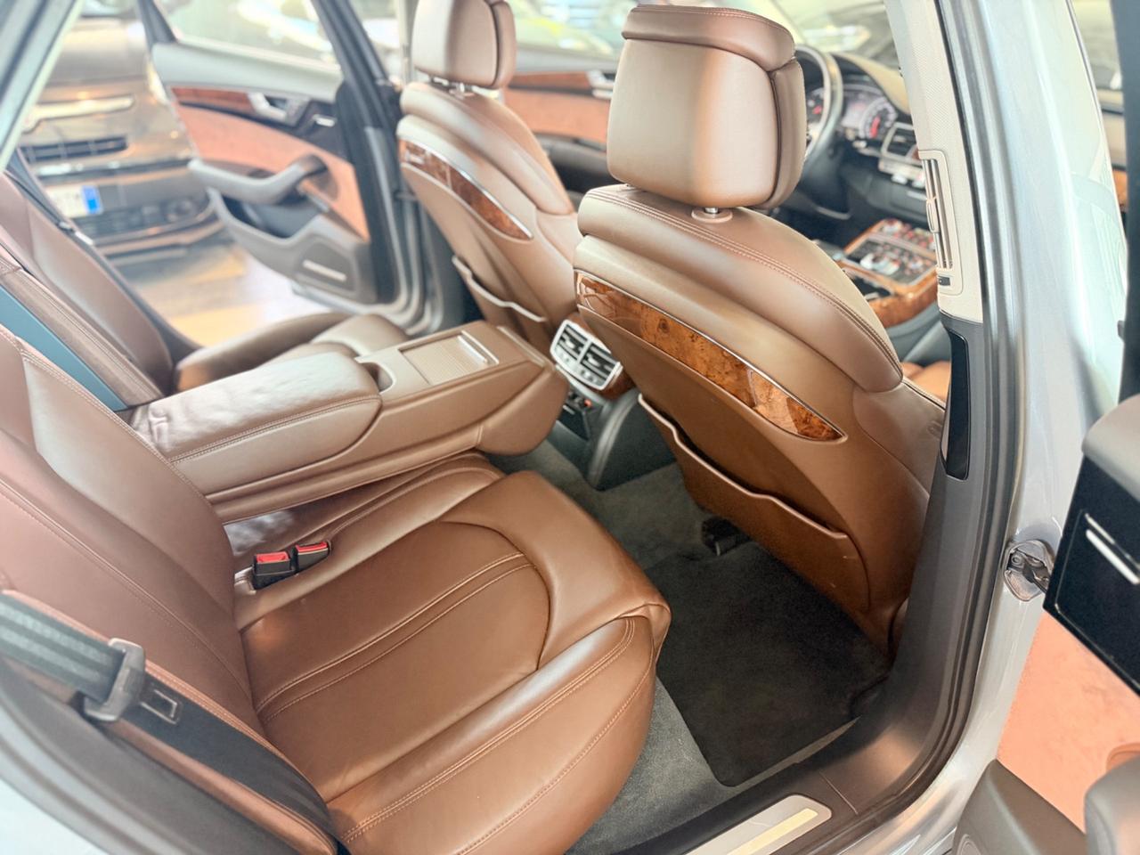 Audi A8 L 3.0 TDI 250 CV quattro tiptronic