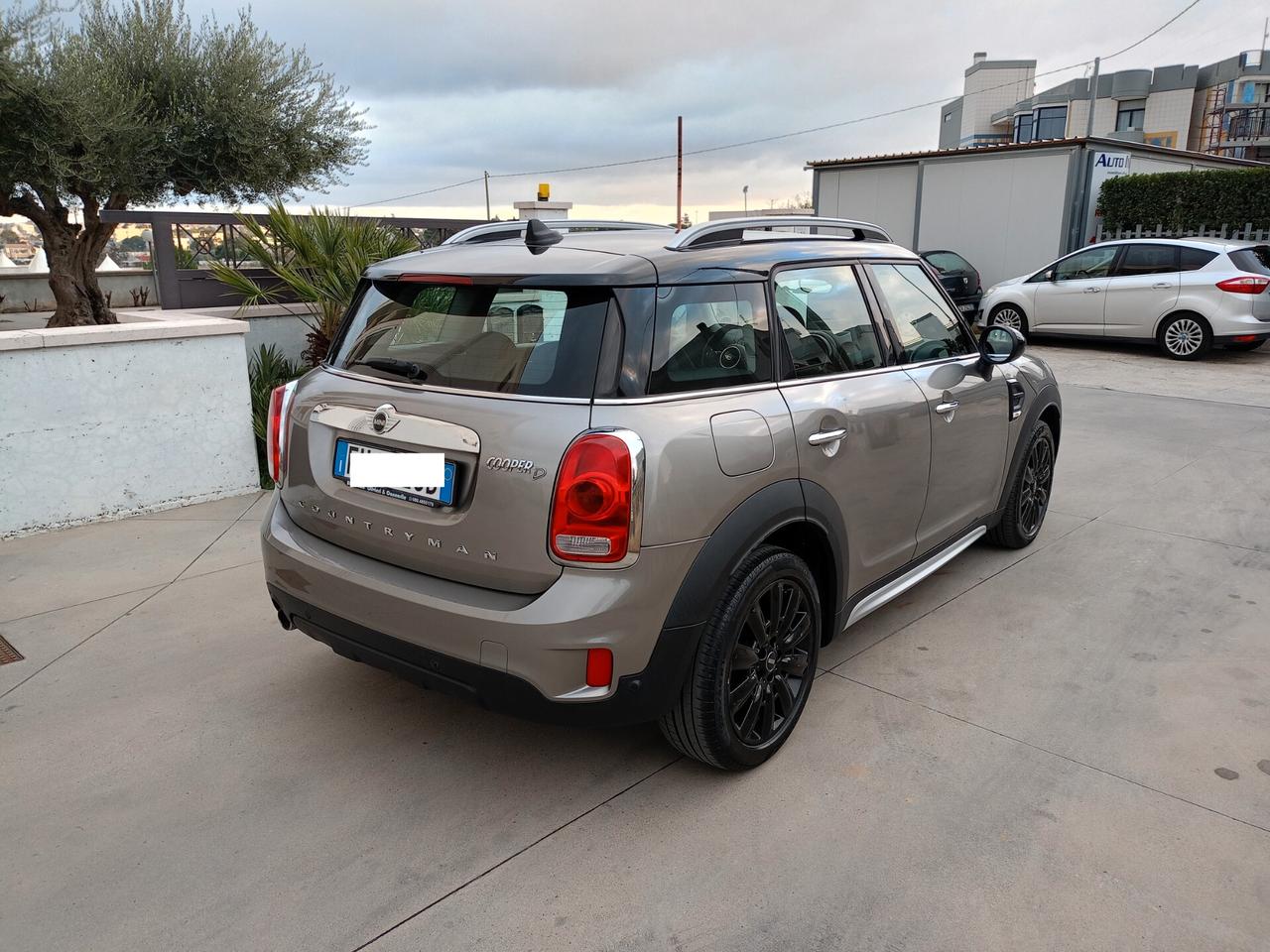 MINI COUNTRYMAN COOPER D 2000 DIESEL