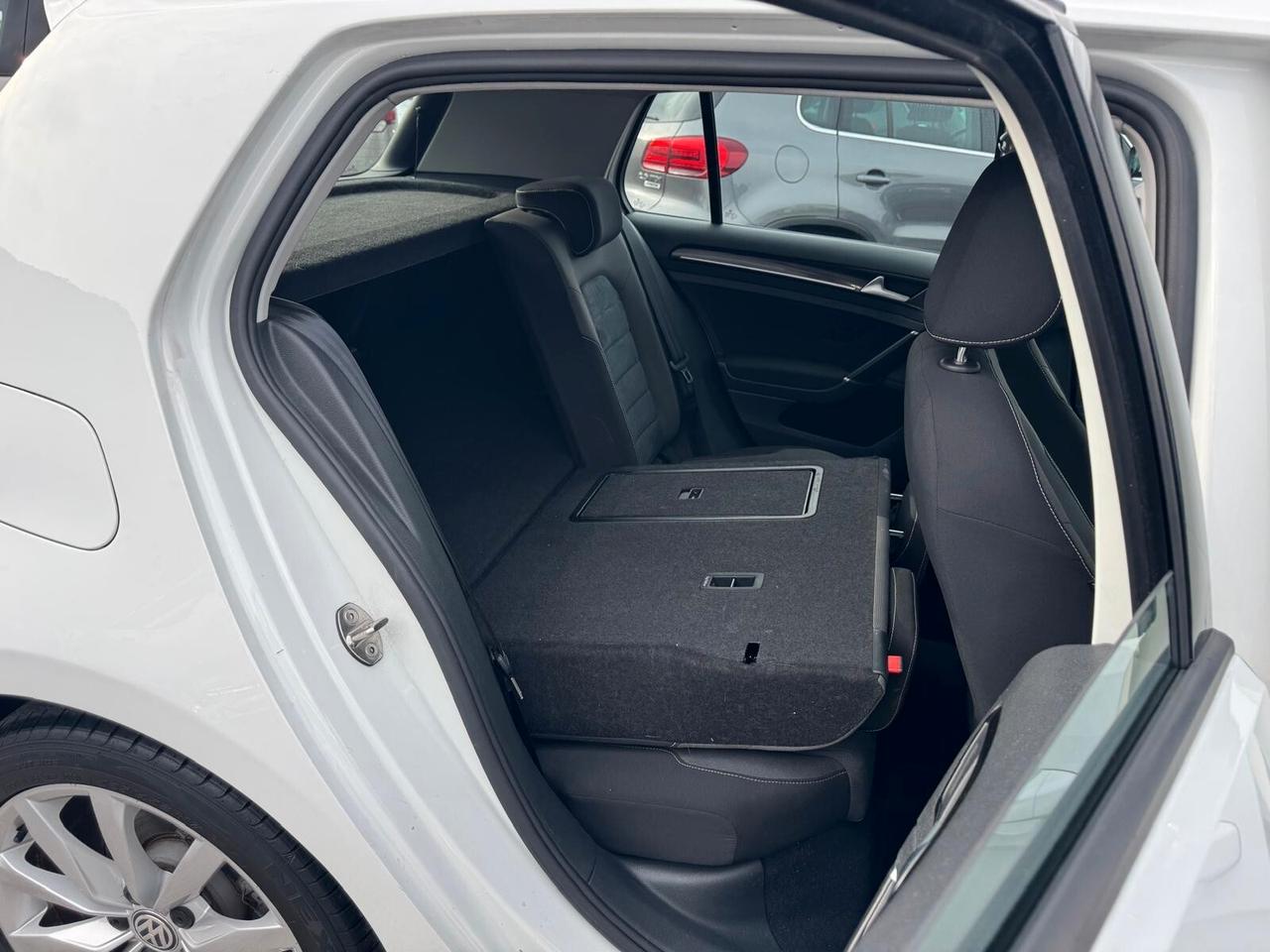 Volkswagen Golf 7 1.6 TDI 110CV DSG 5P HIGHLINE BMT 2016